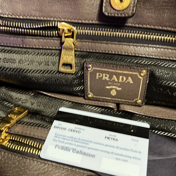 PRADA PIETRA CERVO(Deerskin) all Leather TOTE w/pretty gold hardware Like New! - Picture 17 of 17